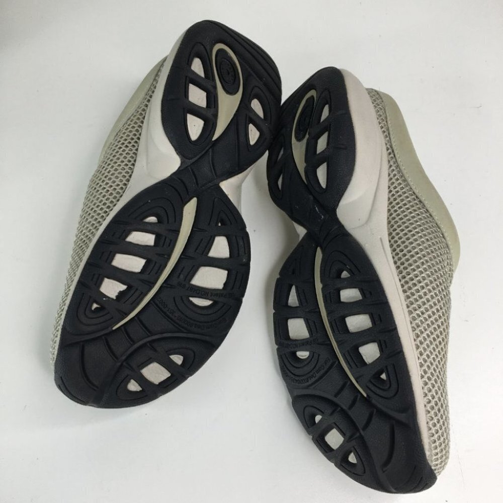 Merrell Gray Mesh Slippers - Picture 5 of 7